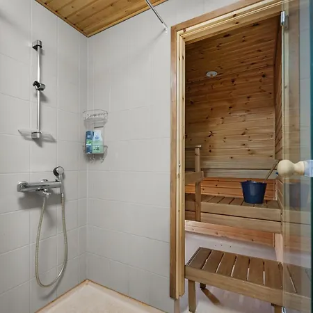 アパート Jaeaeskaen Loma Ratatie 3 Asunto 7, カウハバ